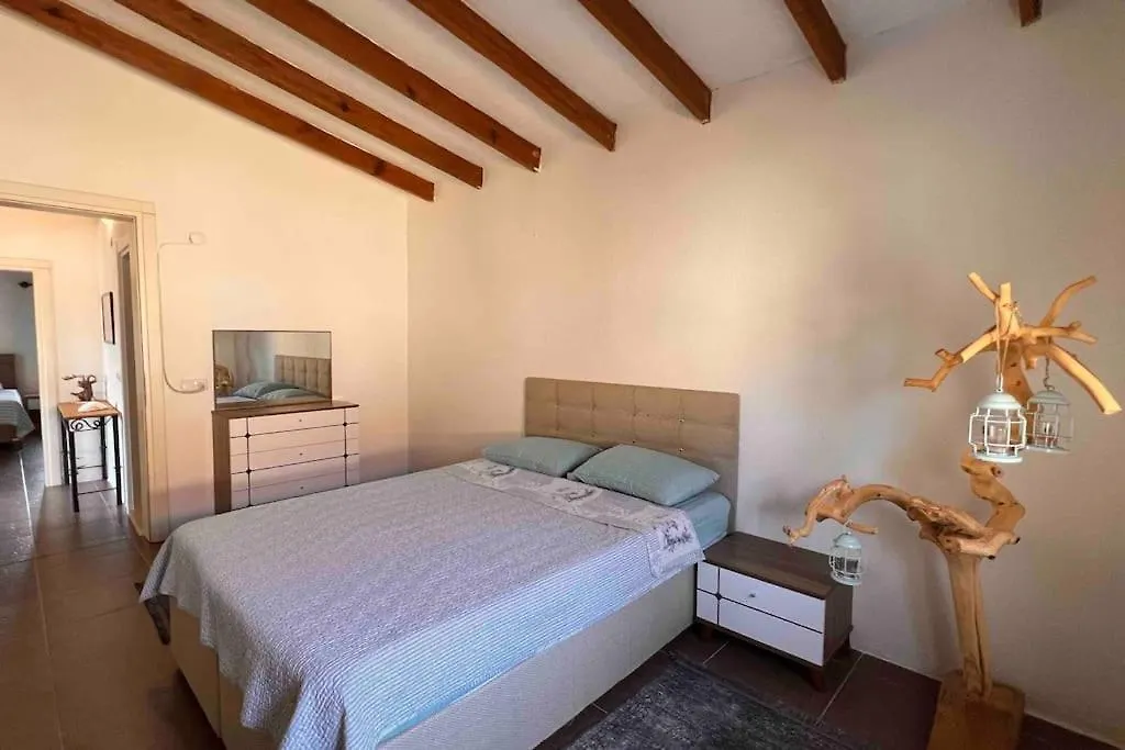 Hébergement de vacances Villa Karaincirevleri Muestakil Tas Ev à Emecik