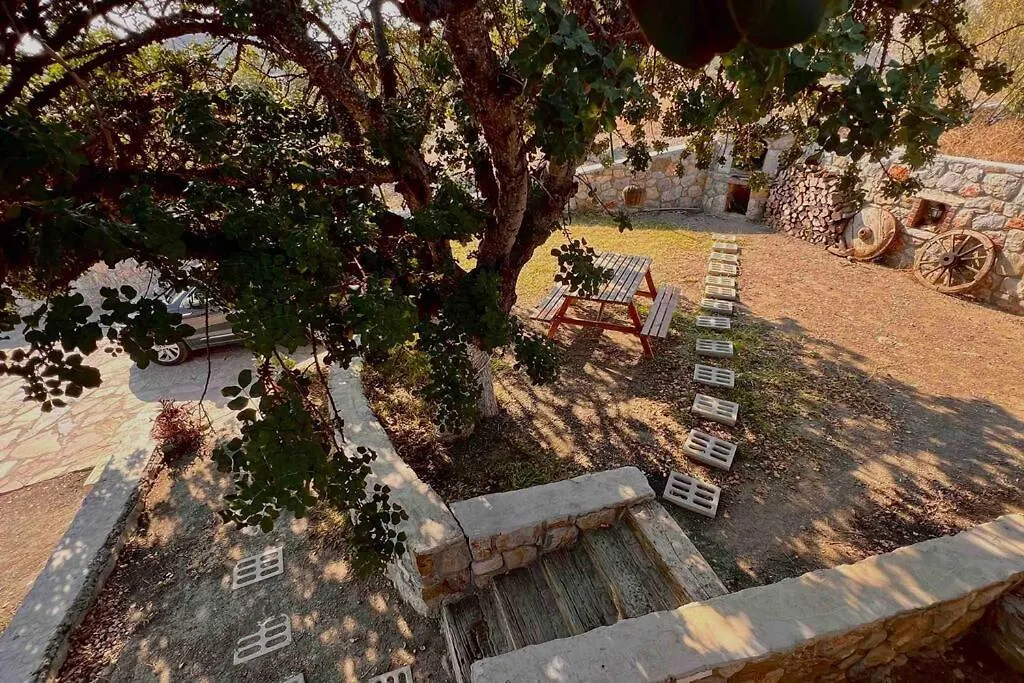 Villa Karaincirevleri Muestakil Tas Ev à Emecik Turquie