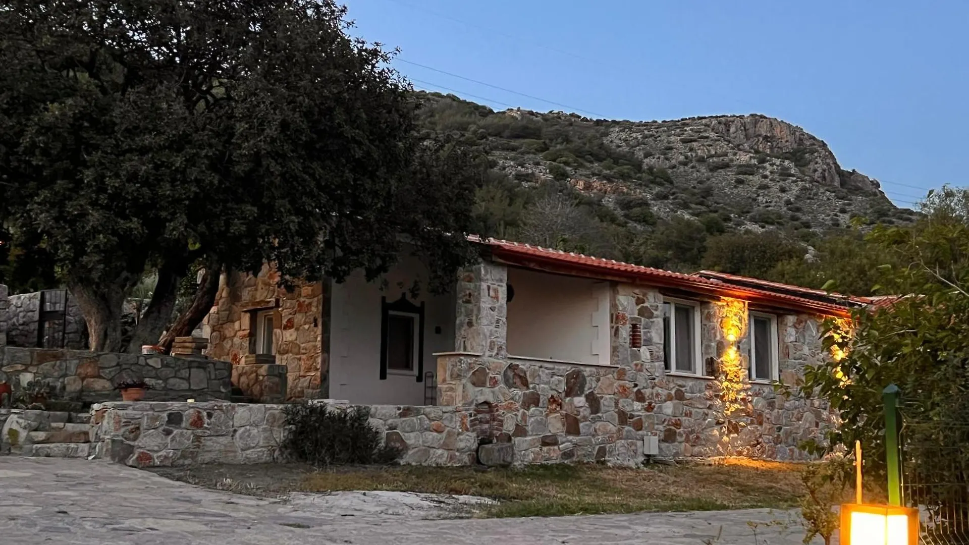 Villa Karaincirevleri Muestakil Tas Ev à Emecik